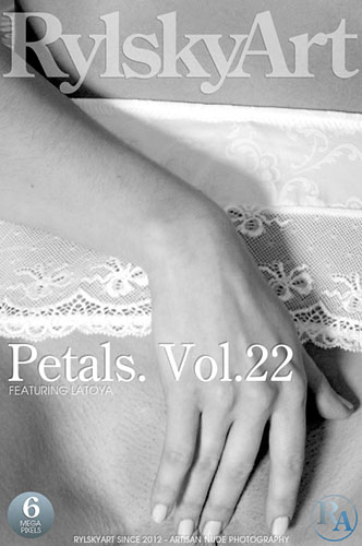 Latoya "Petals. Vol.22"