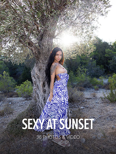 Dulce "Sexy at Sunset"